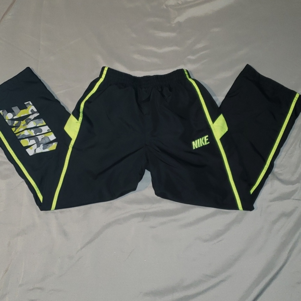 Boys nike windbreakers